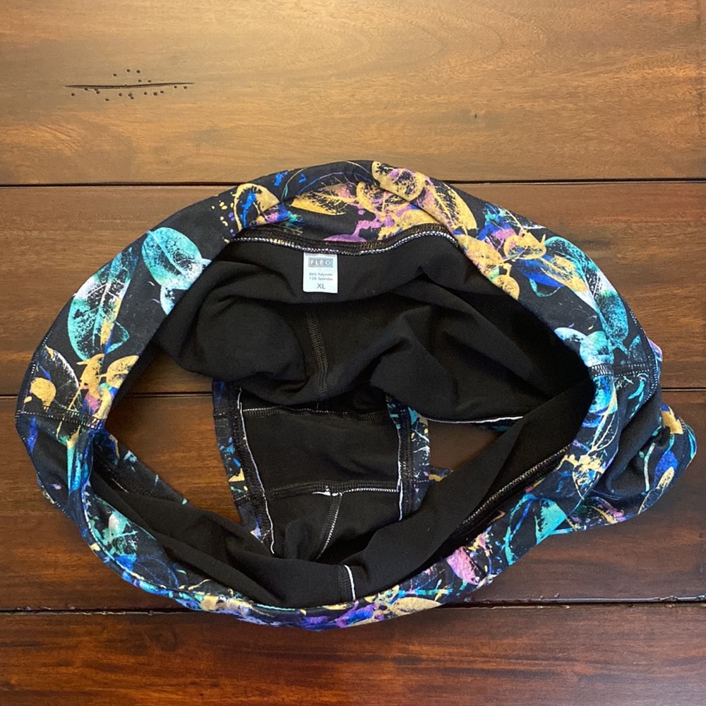 Fleo AU original shorts size XL - Picture 3 of 3